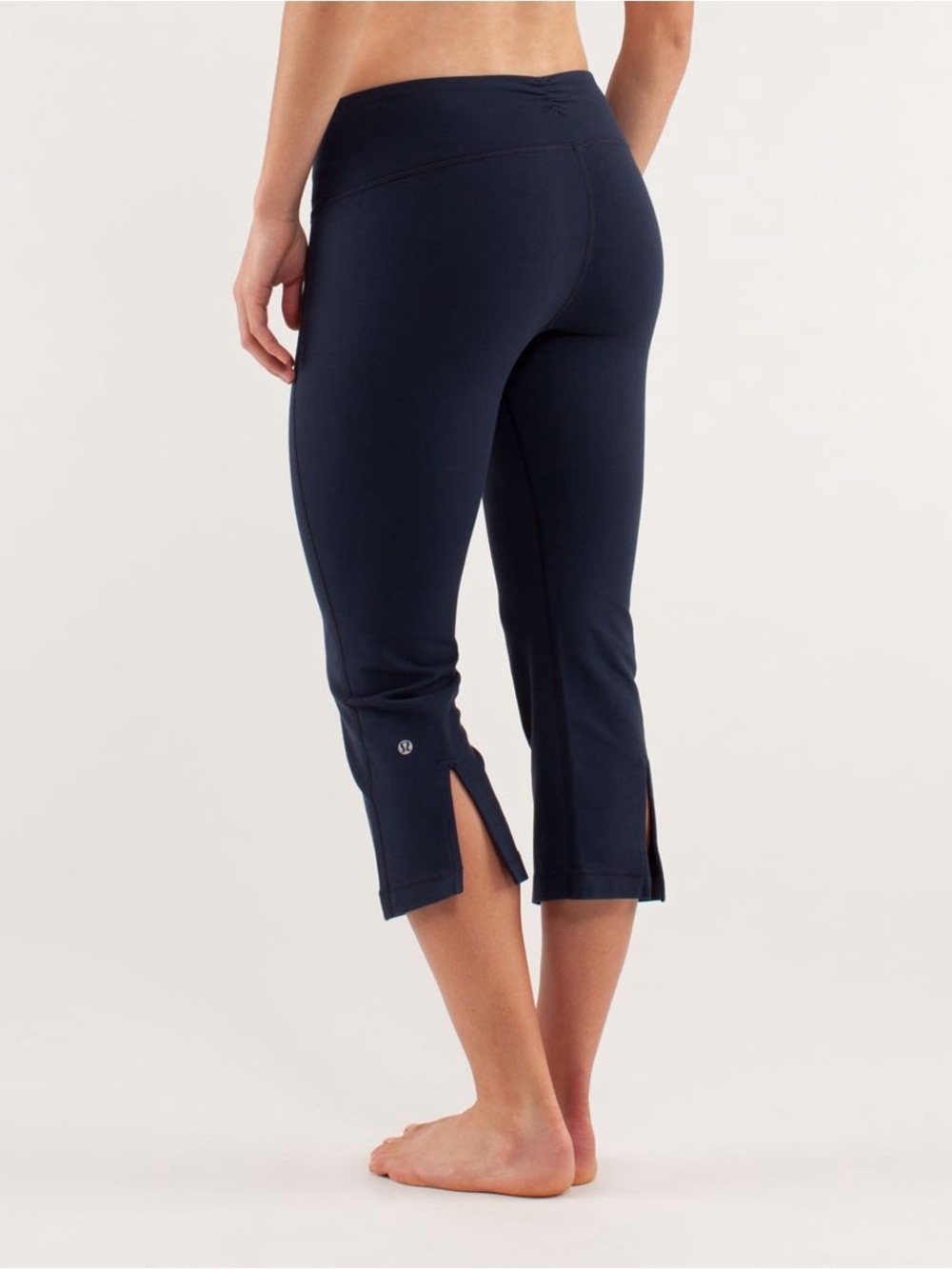 Lululemon Gather & Crow Black Crop Leggings with Back Slit Detail Mid Rise Sz 4